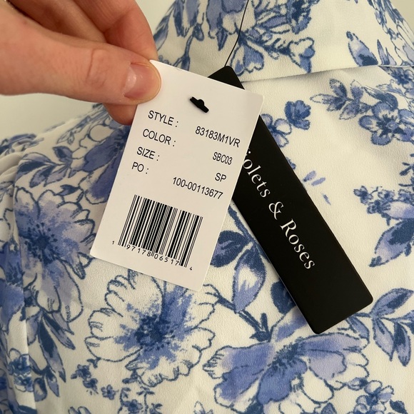 NWT Violets & Roses Stitch Fix Oprah Short Sleeve Floral Wrap Blouse Size: SP - Picture 4 of 9